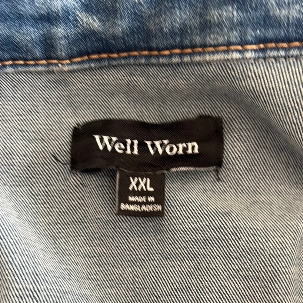 Blue Jean Jacket with Relaxed Fit and Medium Weight - Picture 2 of 2